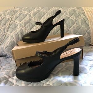 Clarks Ambyr 2 Grace Black Leather Mary Jane Pumps with Slingback 7.5 NWB